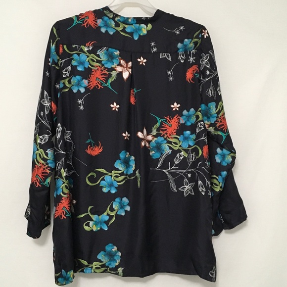 Johnny‎ Was XL Becca V-Neck Navy Floral Embroidered Trim Silk C1681980 Wrinkled - Picture 2 of 11